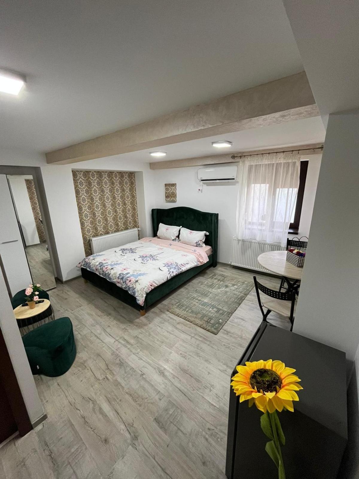 Solaria Studio Galaţi Exterior foto